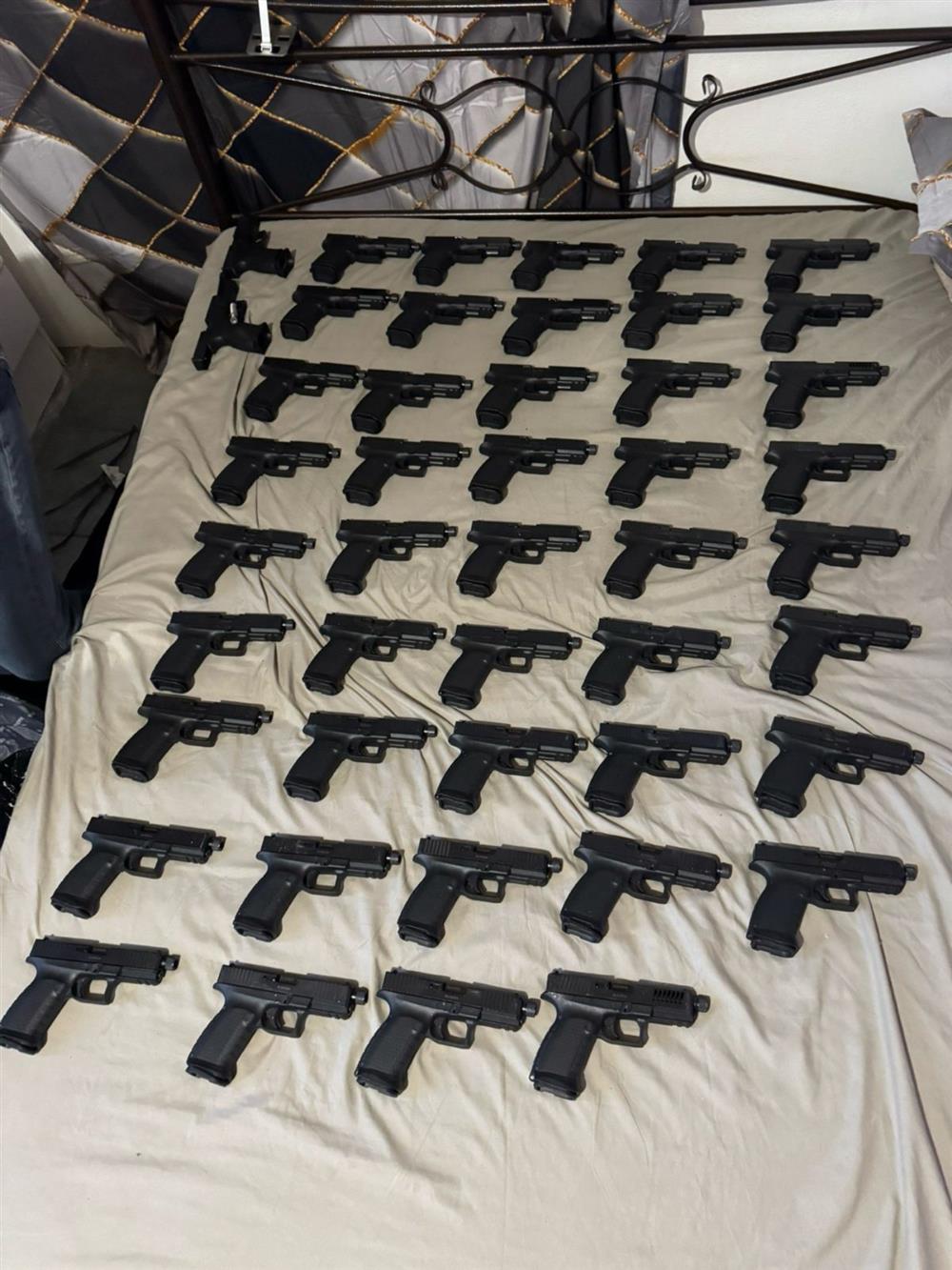 ΕΛΑΣ - τουρκική μαφία - όπλα ΕΛΑΣ - τουρκική μαφία - όπλα