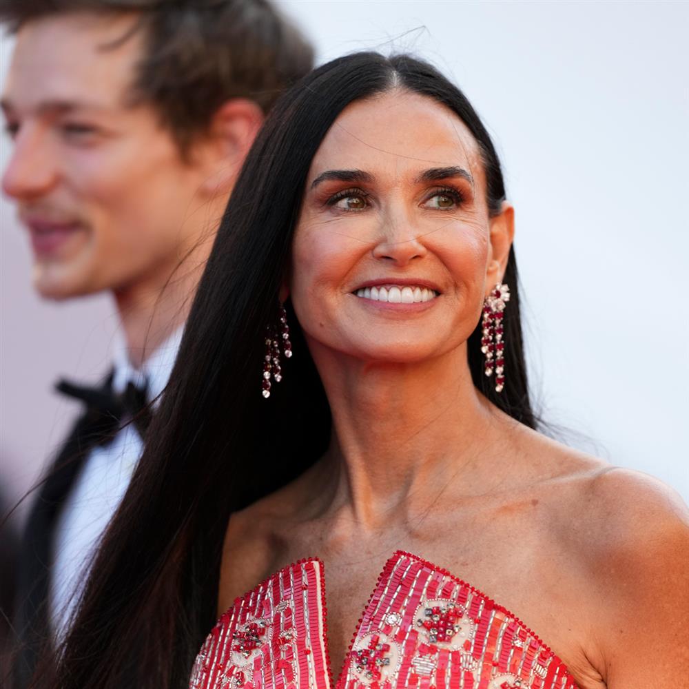 ΝΤΕΜΙ ΜΟΥΡ ΝΤΕΜΙ ΜΟΥΡ