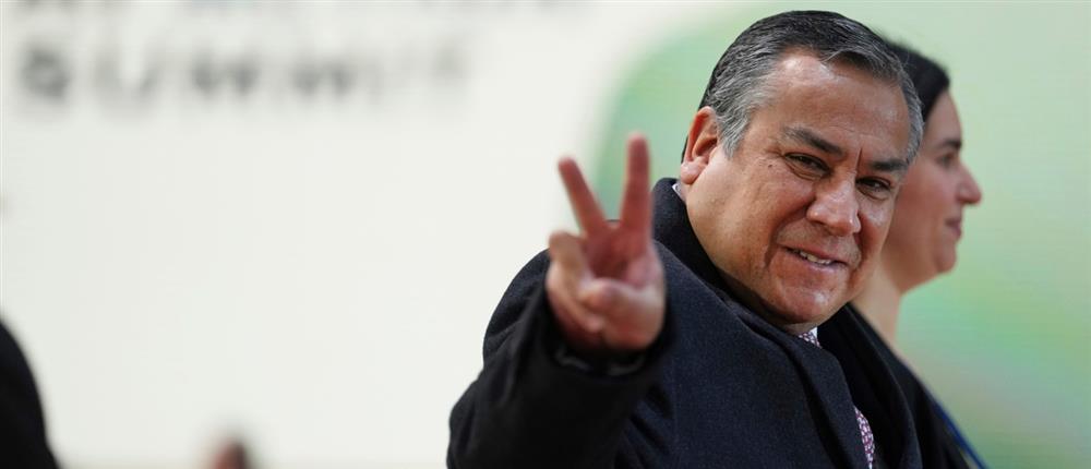 Γουστάβο - Αδριανσέν - Περού Γουστάβο - Αδριανσέν - Περού