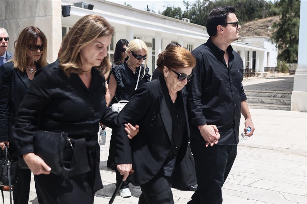 Κηδεία Στυλιανοπούλου Κηδεία Στυλιανοπούλου