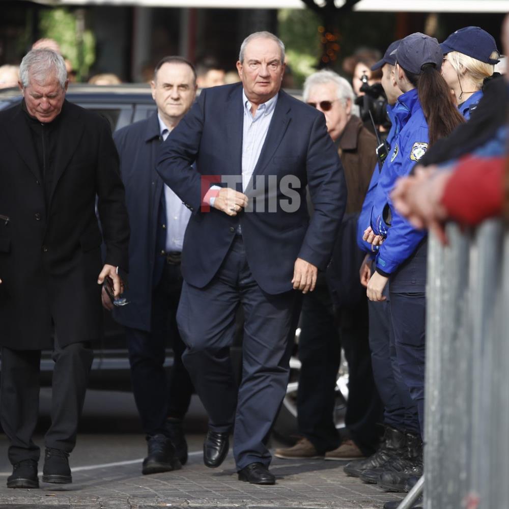 Δομάζος Δομάζος