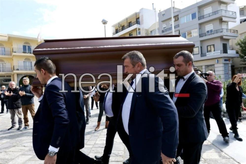 Μανώλης - Λιδάκης - κηδεία - τραγουδιστής Μανώλης - Λιδάκης - κηδεία - τραγουδιστής