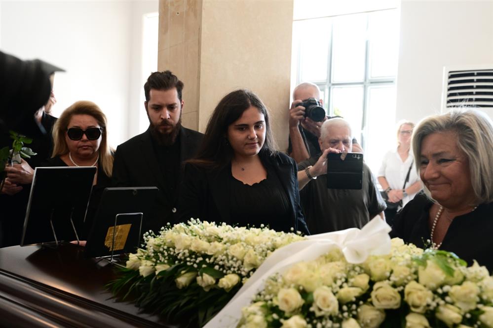 Μίμης Πλέσσας - κηδεία Μίμης Πλέσσας - κηδεία