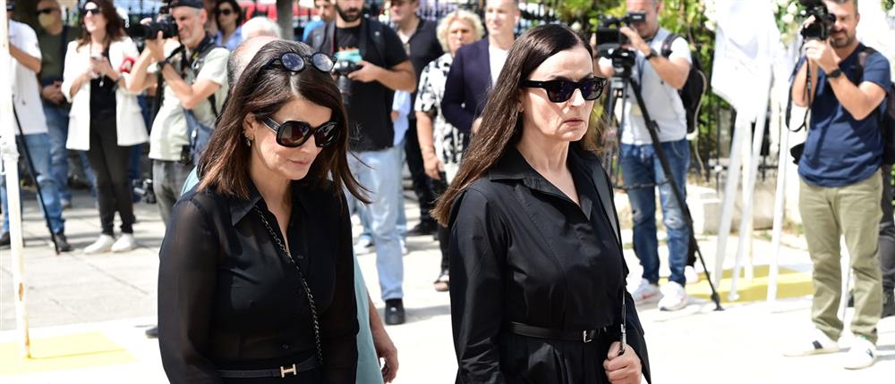 Κηδεία Ντίνου Καρύδη Κηδεία Ντίνου Καρύδη