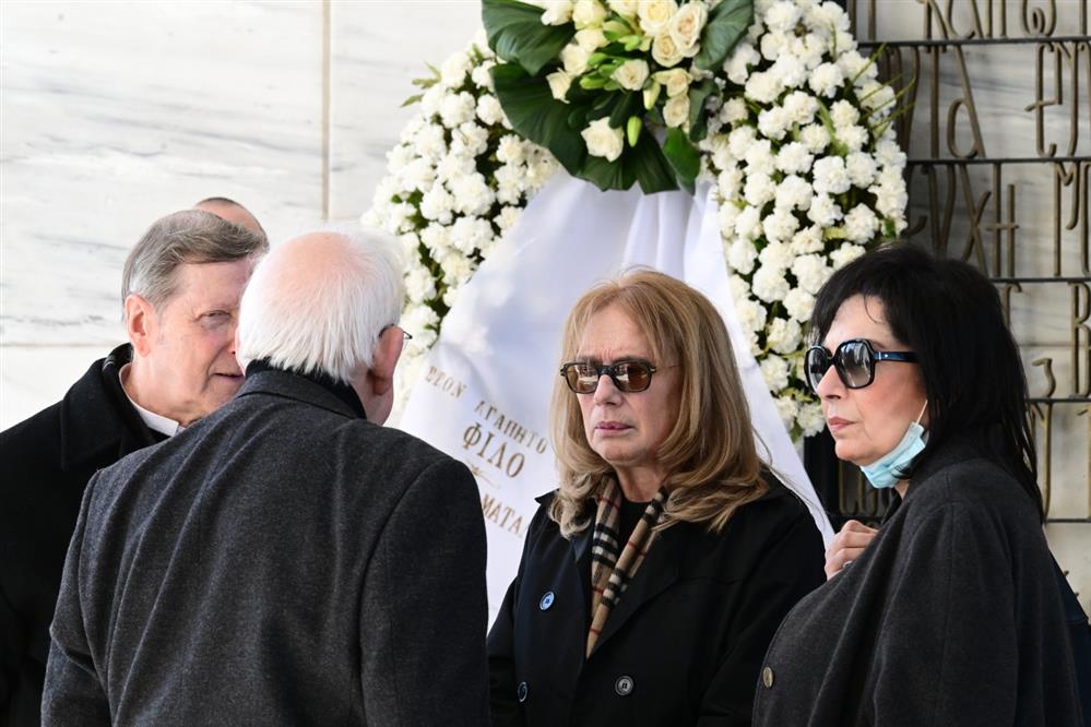 Δημήτρης Κολλάτος - κηδεία Δημήτρης Κολλάτος - κηδεία