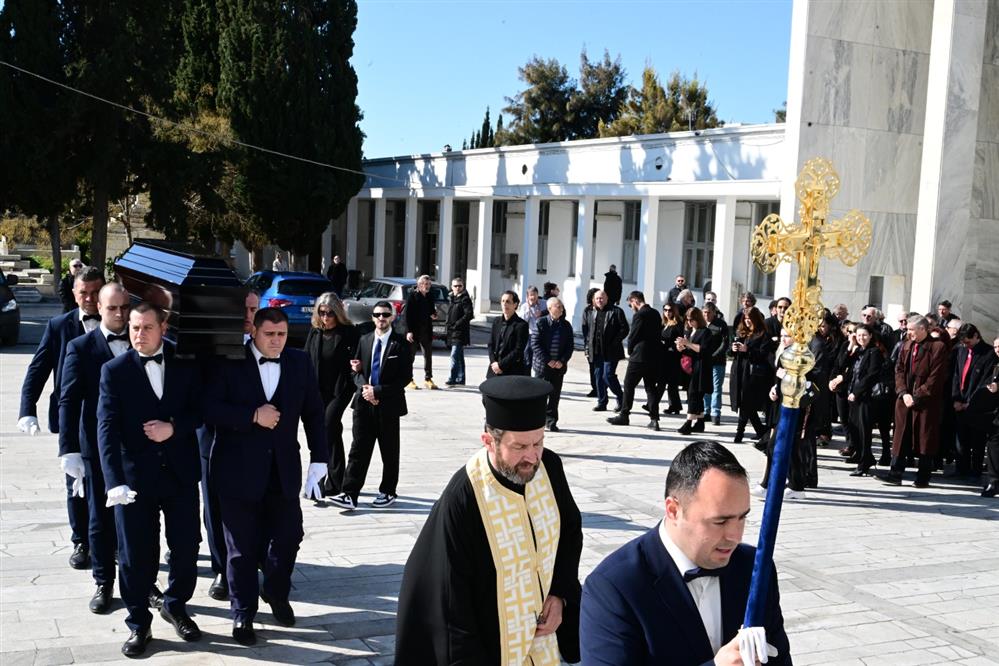 Δημήτρης Κολλάτος - κηδεία Δημήτρης Κολλάτος - κηδεία