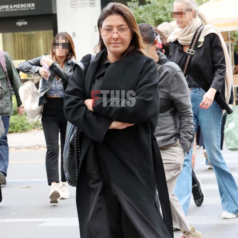 Έλενα Παπαρίζου Έλενα Παπαρίζου