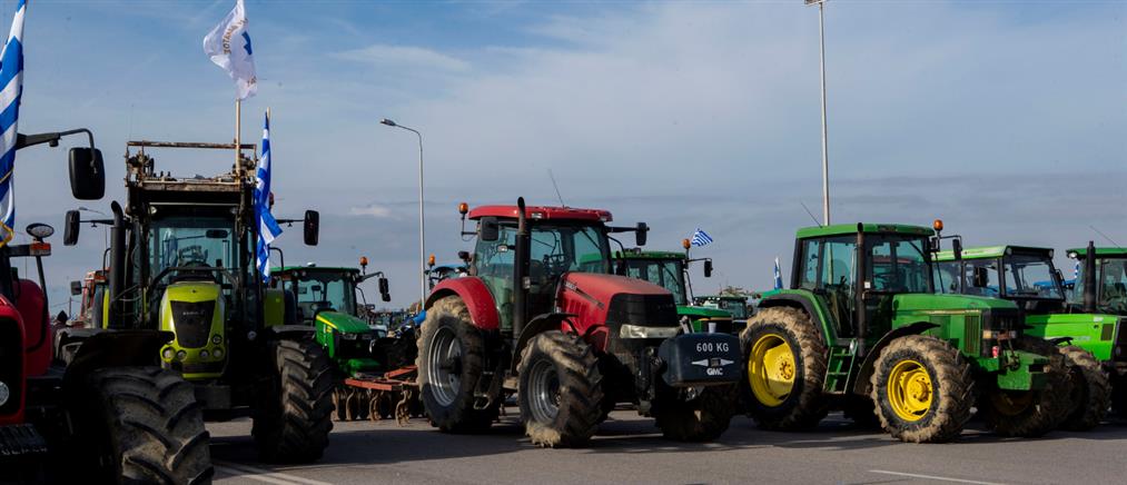 Αγρότες-Μπλόκα: Άνοιξαν τα τελωνεία των Ευζώνων και του Προμαχώνα