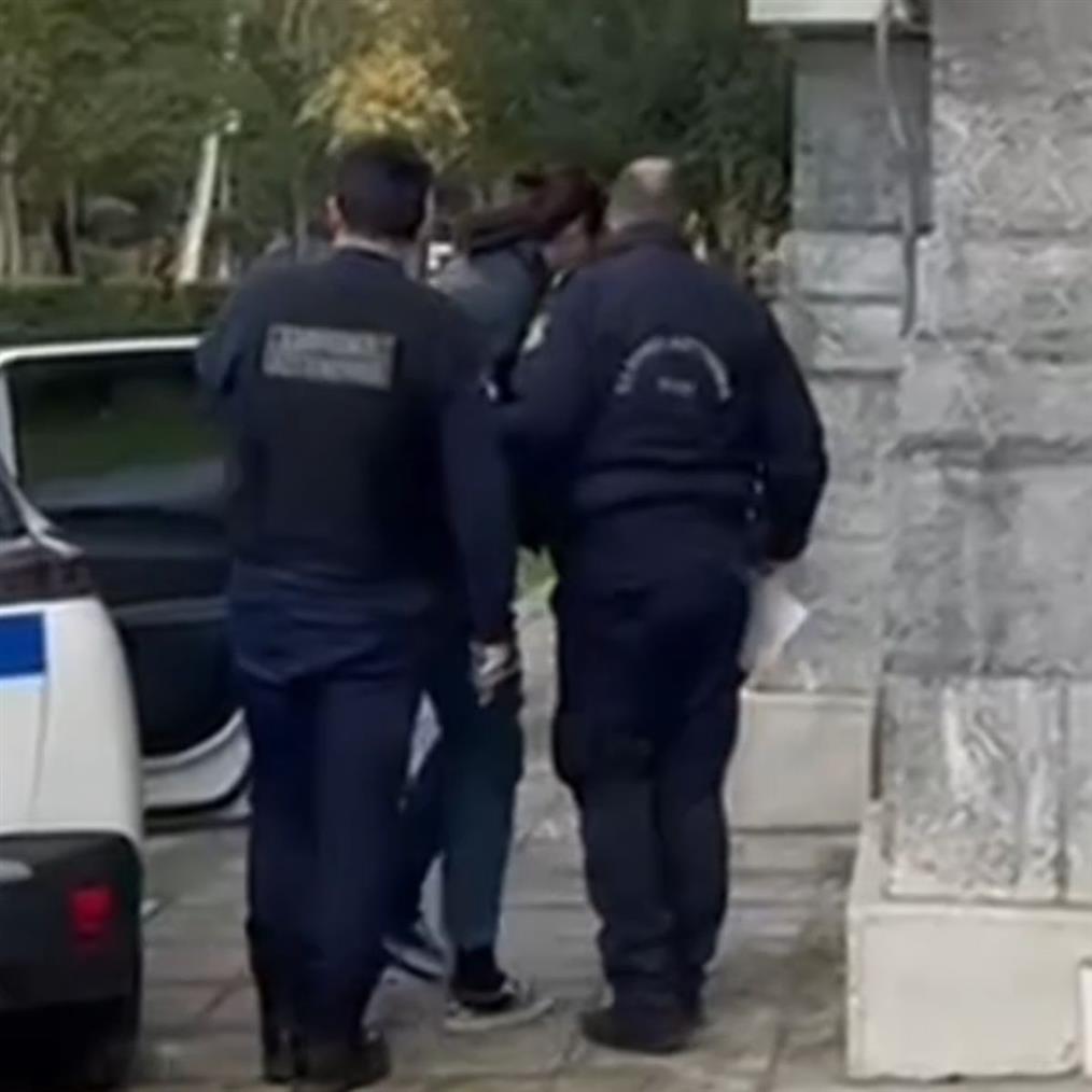 Μουγκοπετρος