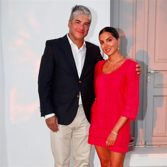 Σταματίνα Τσιμτσιλή: Η σπάνια εξομολόγηση για τον Θέμη Σοφό! "Εμείς αυτό προσπαθούμε με τα πάνω και τα κάτω…"
