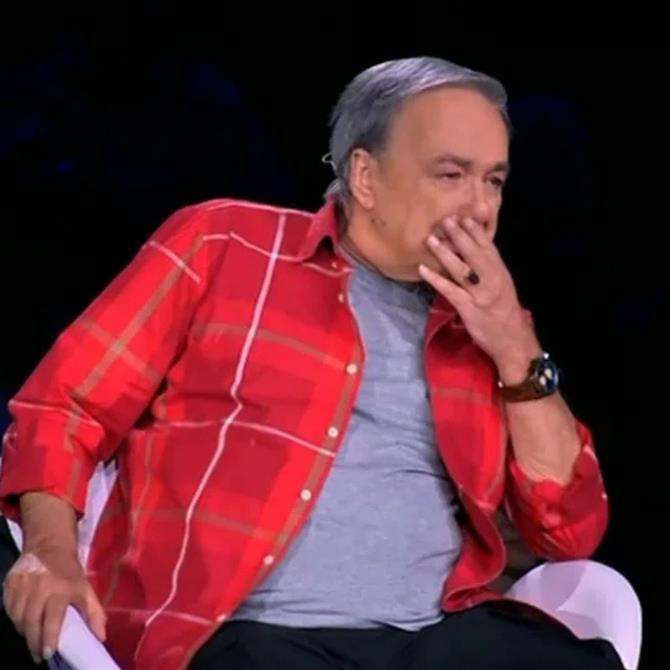 The Secret Song: Με ''λυγμούς'' ο Ανδρέας Μικρούτσικος με την έκπληξη που του ετοίμασαν! "Είναι μια διαρκής αναπηρία…"
