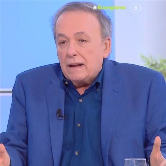 Έξαλλος ο Μικρούτσικος με την Ιωάννα Τούνη μετά το περιστατικό με τους δημοσιογράφους: "Δεν μπορείς να λες στον μεροκαματιάρη άσε με να ζήσω"

