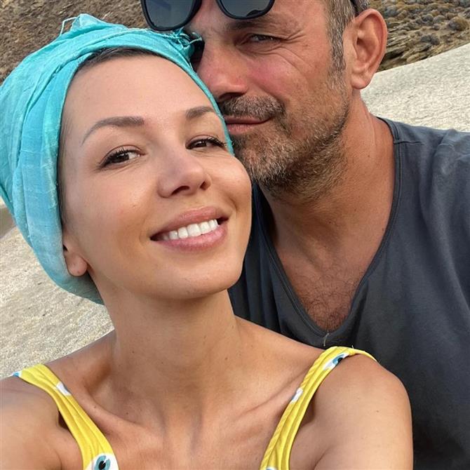 Αλεξάνδρα Νικολαΐδου: Η νέα φωτογραφία από τη θεραπεία κατά του καρκίνου και το δημόσιο μήνυμα
