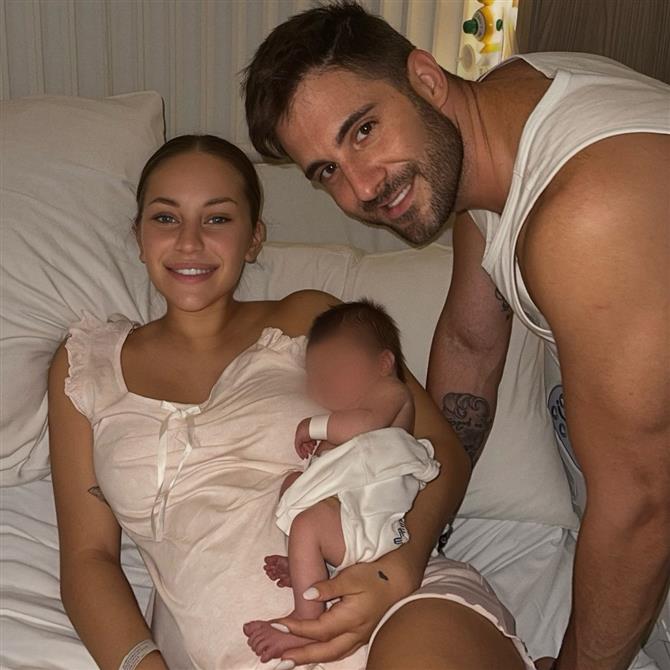 Ανδρομάχη - Γιώργος Λιβάνης: Παντρεύονται και βαφτίζουν τον γιο τους
