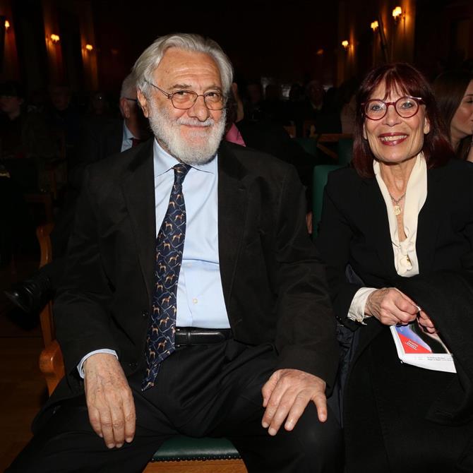 Γιάννης Σμαραγδής: Η συγκινητική αναφορά στην σύζυγό του! "Μου γέλασε πριν φύγει"