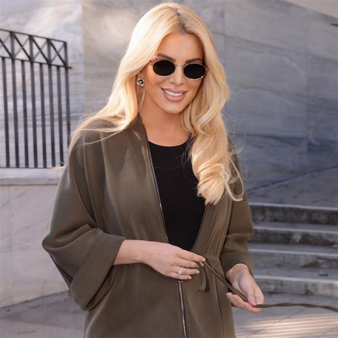 Κατερίνα Καινούργιου: Αποκάλυψε τα κιλά που έχει πάρει στον πέμπτο μήνα της εγκυμοσύνης της