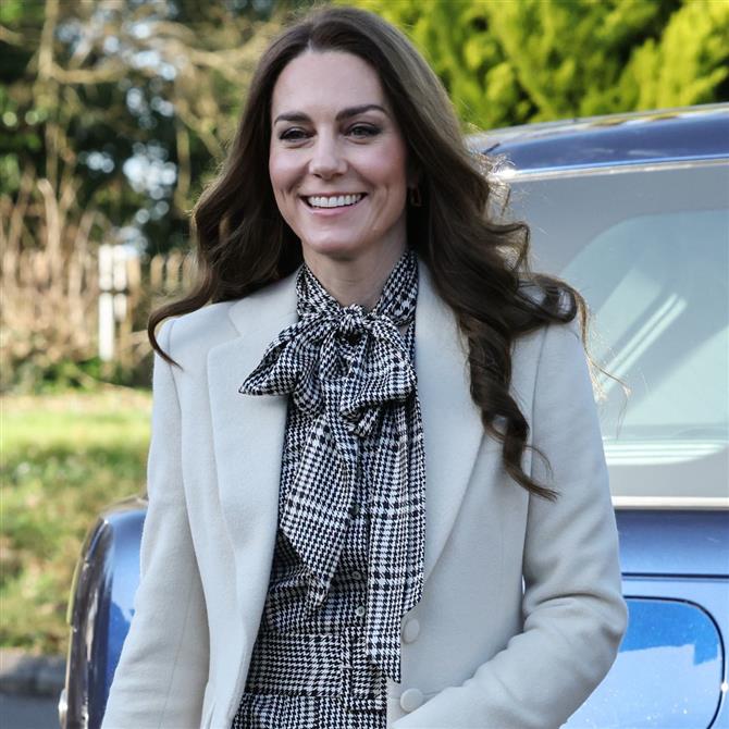 Κέιτ Μίντλετον: Το πρώτο σόλο ταξίδι της μετά τη μάχη με τον καρκίνο & η σύνδεση με την Πρίγκιπισσα Νταϊάνα (Photos)