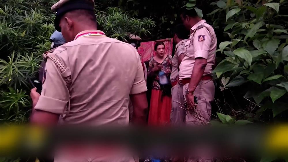 Ρωσίδα ζούσε με τις δύο κόρες της σε σπηλιά στη ζούγκλα της Ινδίας