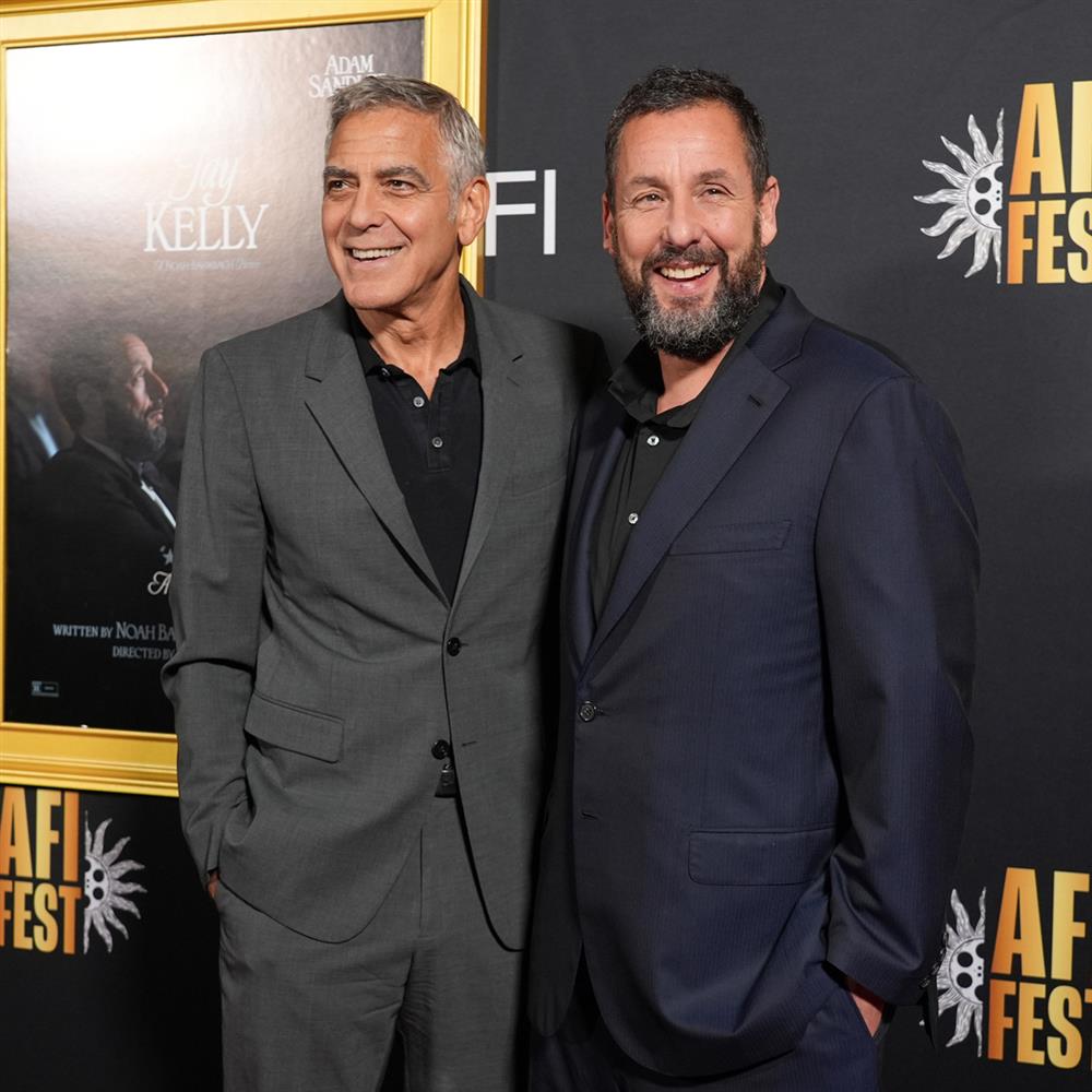 Τζορτζ Κλούνεϊ - Άνταμ Σάντλερ Τζορτζ Κλούνεϊ - Άνταμ Σάντλερ