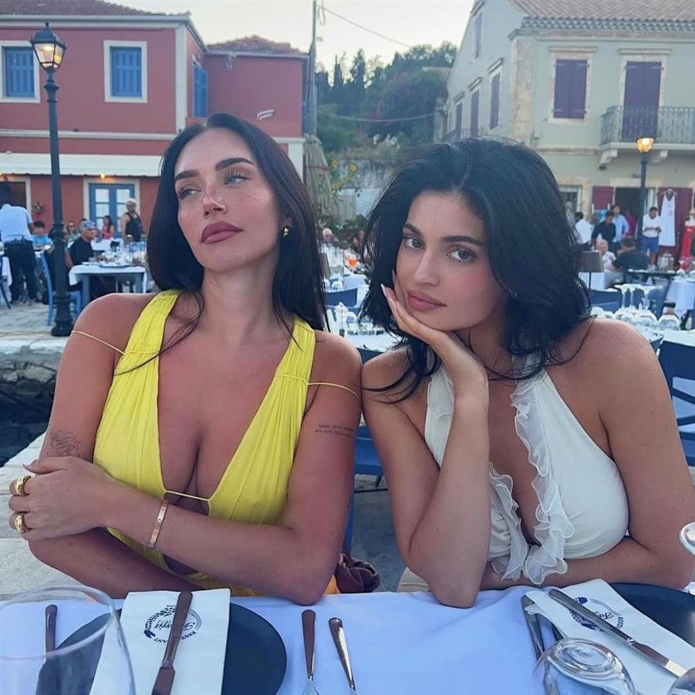 Κάιλι Τζένερ Κάιλι Τζένερ