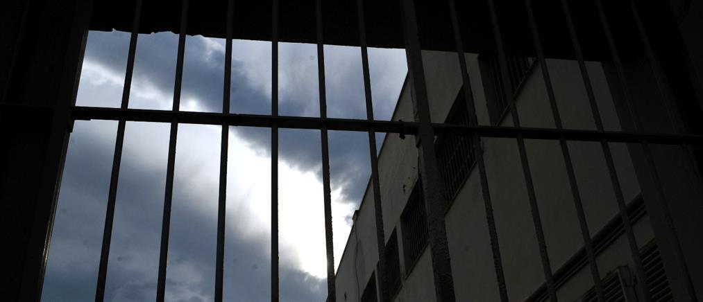 Έφοδος στις φυλακές Κορυδαλλού: Εντοπίστηκαν ναρκωτικά και κινητά